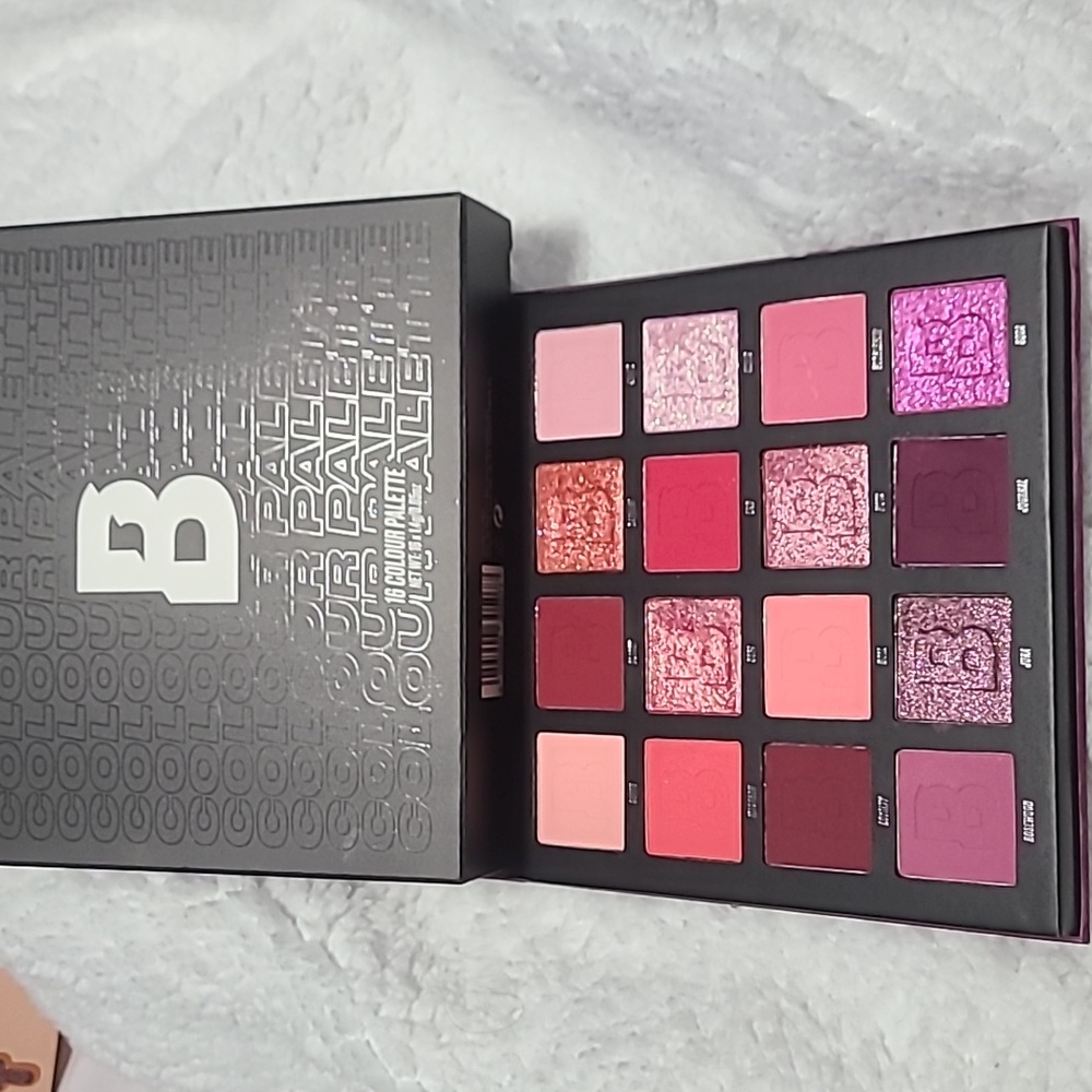 Beauty Bay Berries palette for sale